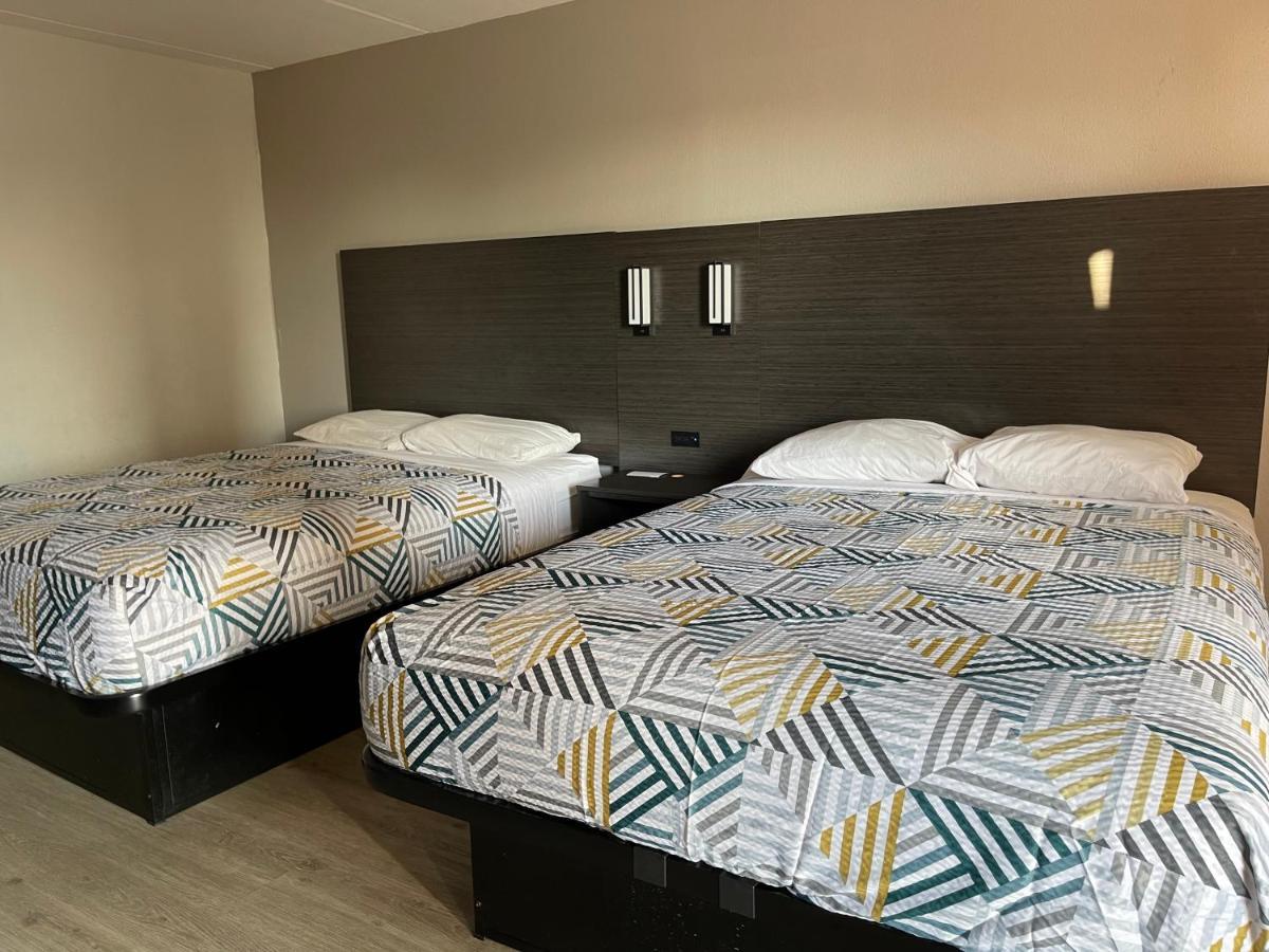 6 Ga Hwy 138 W Hotel