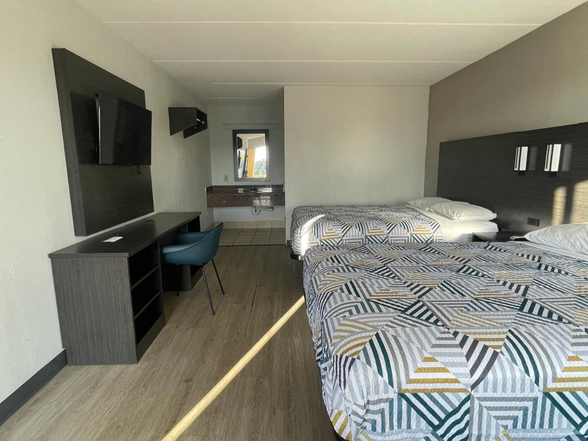 6 Ga Hwy 138 W Hotel Stockbridge