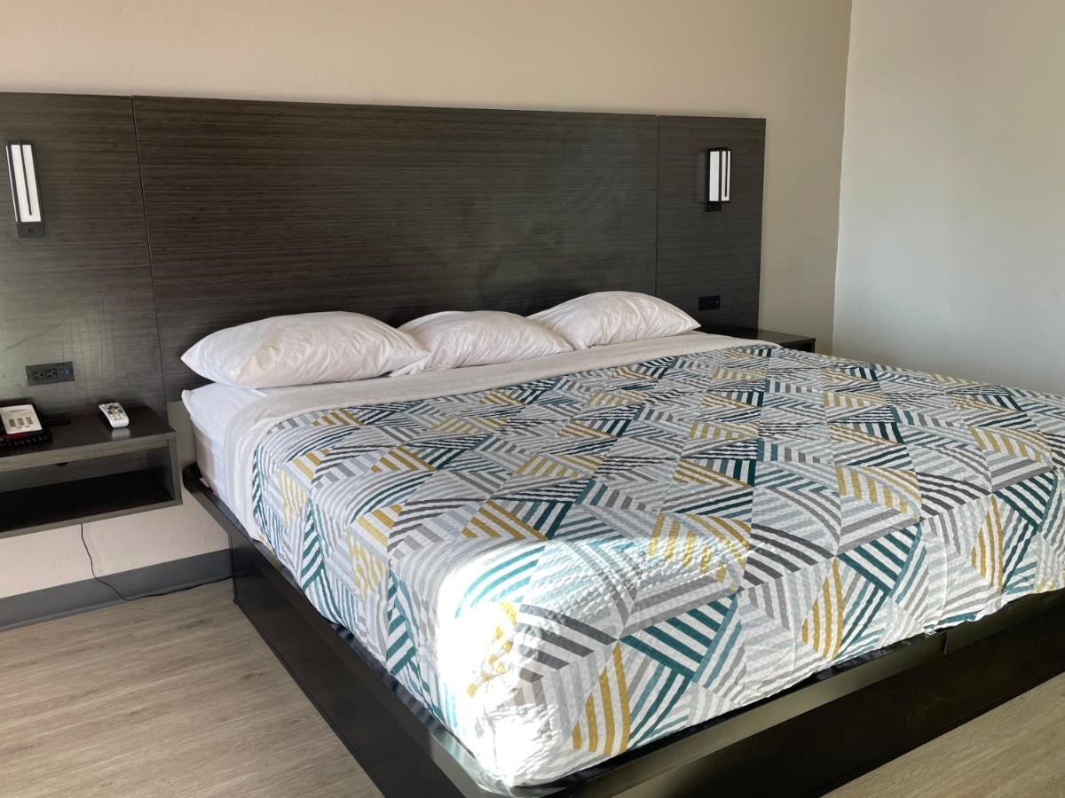 6 Ga Hwy 138 W Hotel 2*